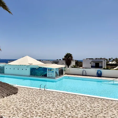 Casahost Ocean Blue Pool View Lägenhet *